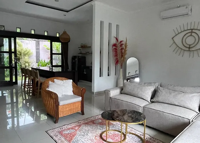 Spacious House With Private Pool And Garden Ferienhaus Uluwatu
