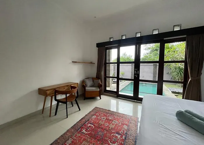 Ferienhaus Spacious House With Private Pool And Garden