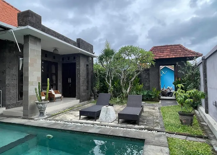 Spacious House With Private Pool And Garden Ferienhaus *